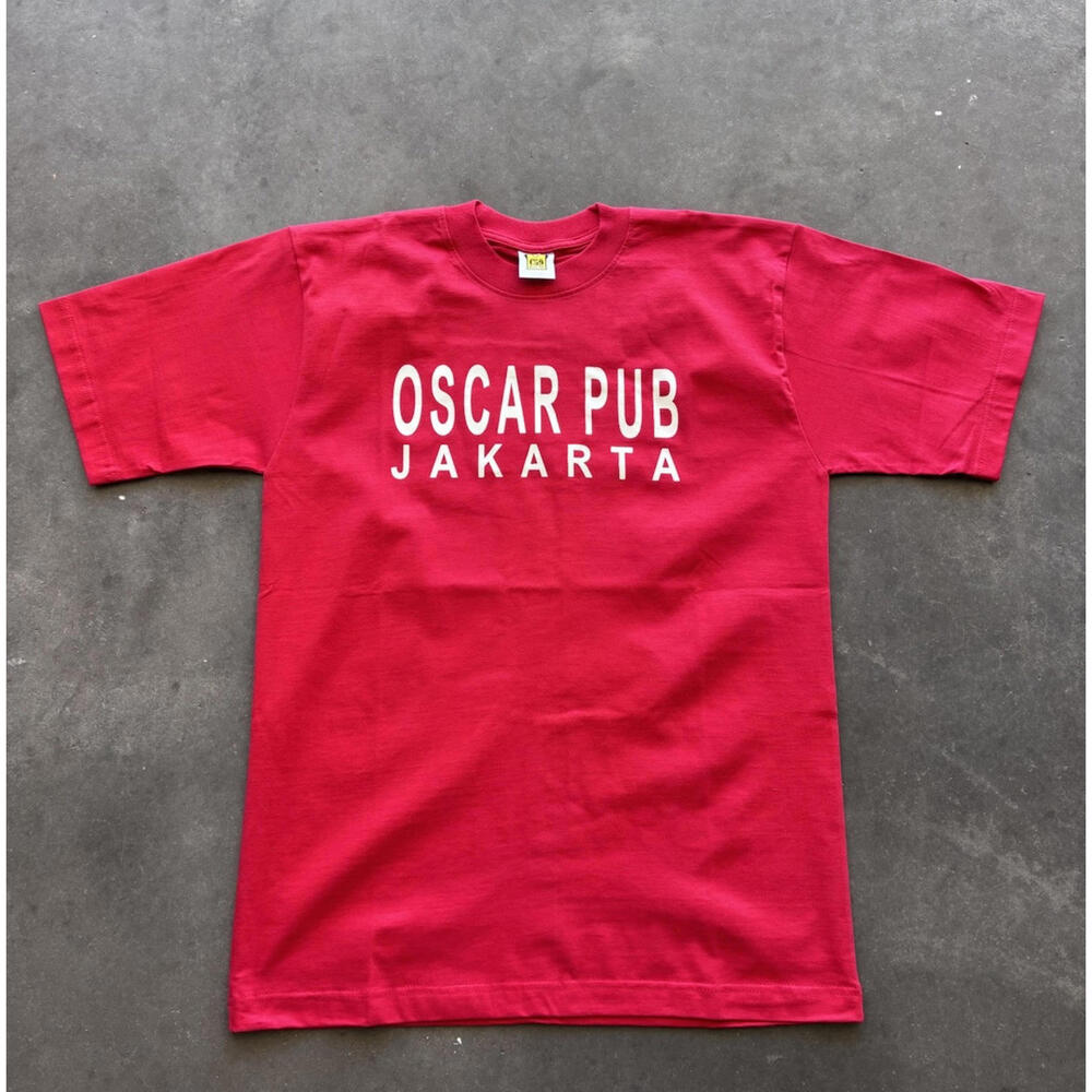 Oscar Pub Jakarta Funny Humor T-shirt Large Art Tee Nobody’s Ugly After 2am Vtg